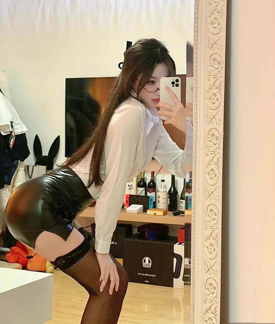 肤白貌美小姐姐， 不在北京勿扰