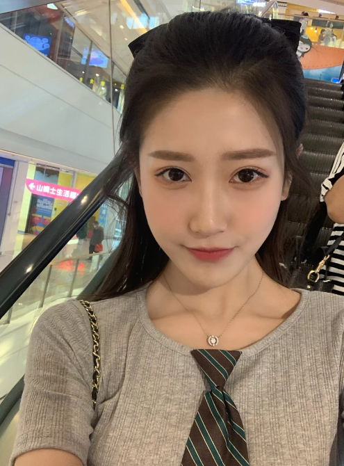 清纯甜美女神级妹子粉嫩紧致